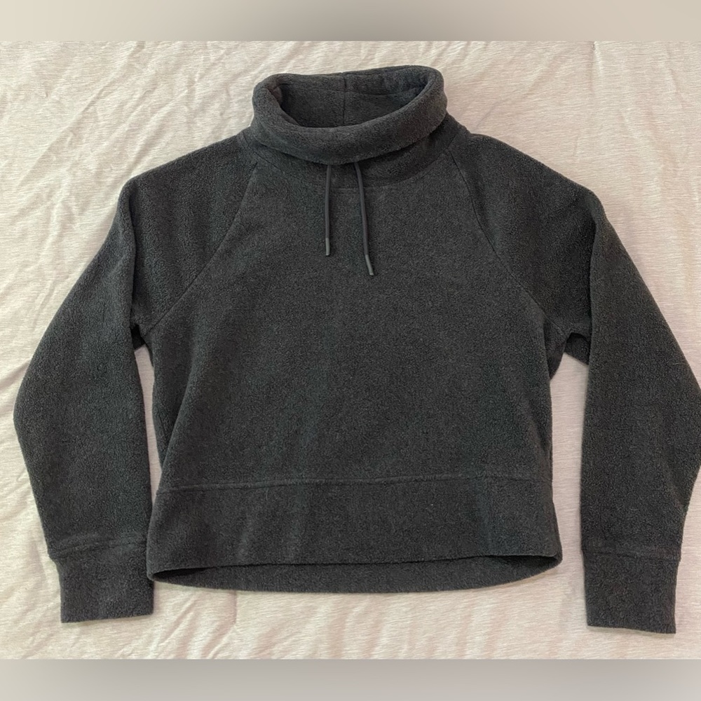Funnel neck cropped fleece top